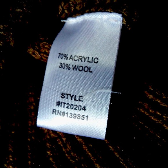 Sweater | Brown | Off shoulders | M/L - Picture 3 of 3